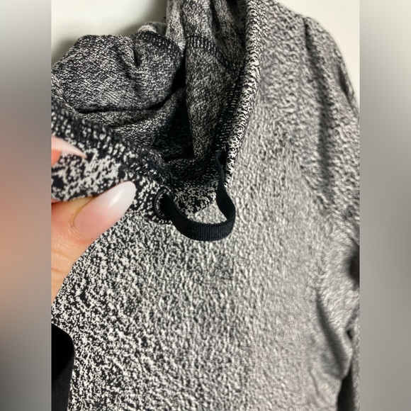 Lululemon Ready To Rulu Hoodie in Luon Spray Jacquard White Black Size 8 - Picture 12 of 16